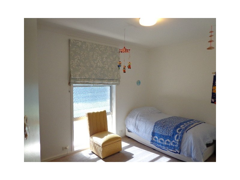 11 Gibbes Place, Weetangera ACT 2614