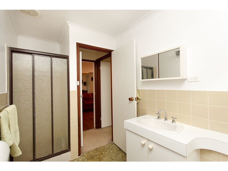 8 Dugdale Street, Cook ACT 2614