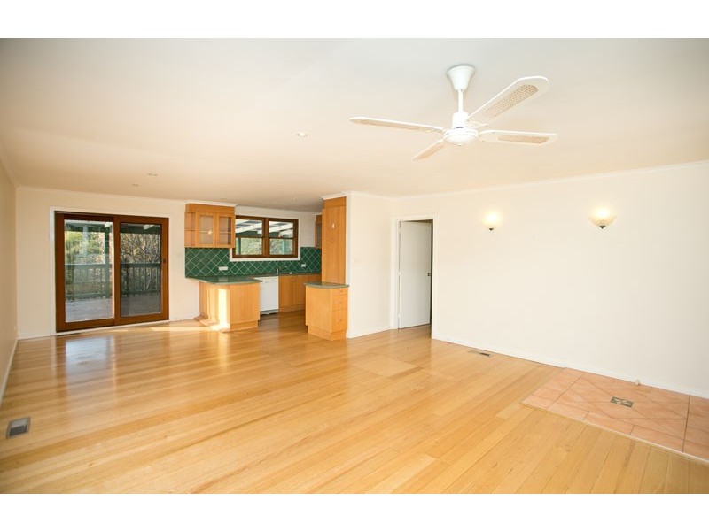 32 Pickworth Street, Holt ACT 2615