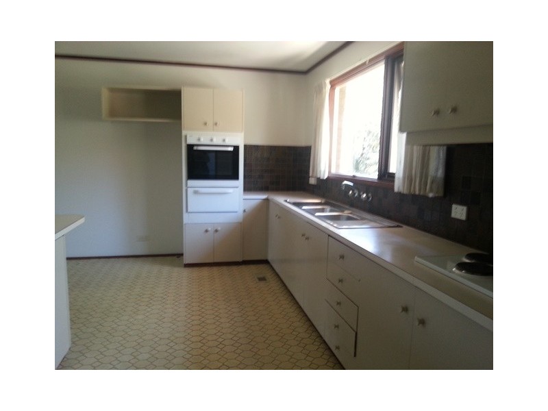 37 Springvale Drive, Weetangera ACT 2614