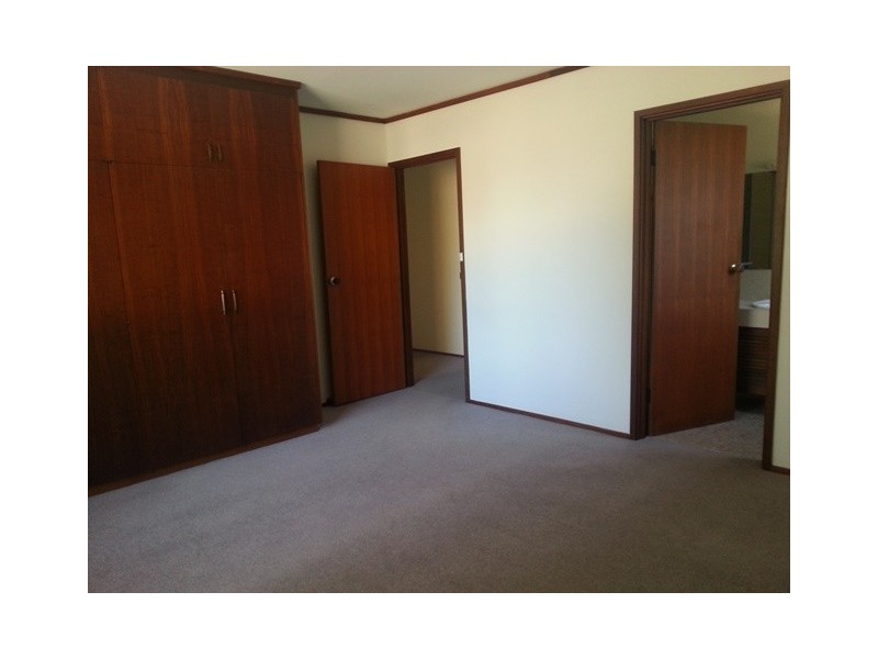 37 Springvale Drive, Weetangera ACT 2614