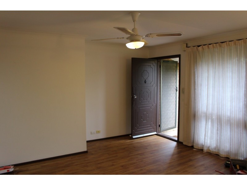 11 Moorehead Place, Latham ACT 2615