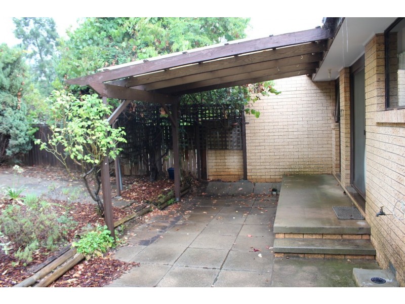 11 Moorehead Place, Latham ACT 2615