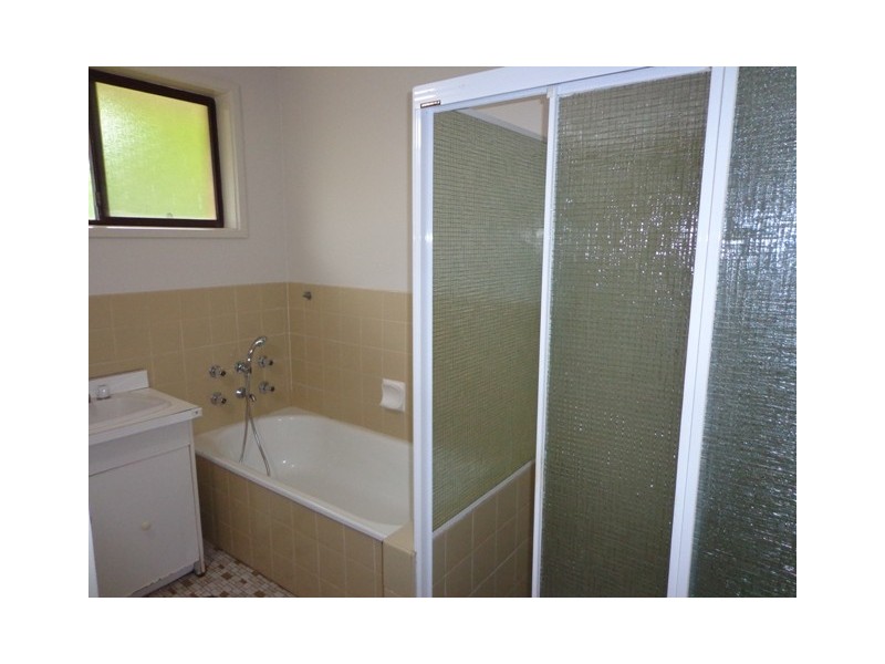 4 Warby Place, Charnwood ACT 2615