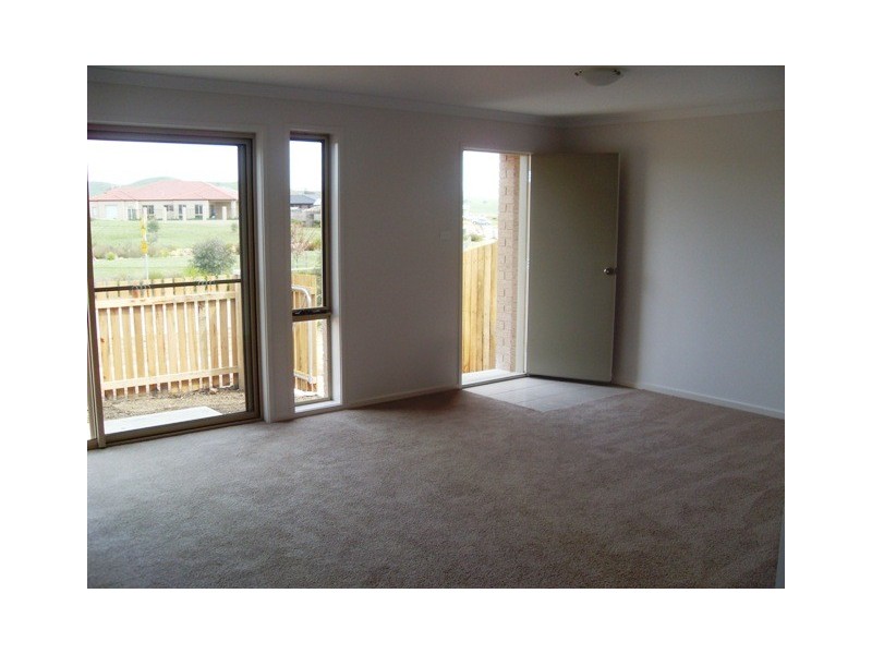 34 James Harrison Street, Dunlop ACT 2615