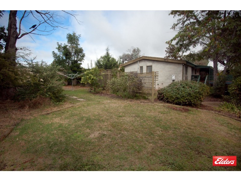 15 Mathieson Crescent, Weetangera ACT 2614