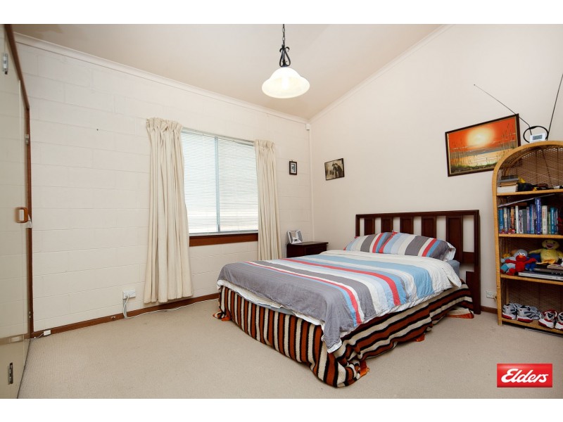15 Mathieson Crescent, Weetangera ACT 2614