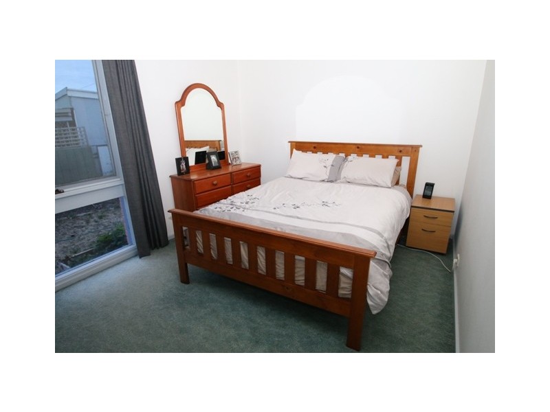 28 Chambers Street, Latham ACT 2615