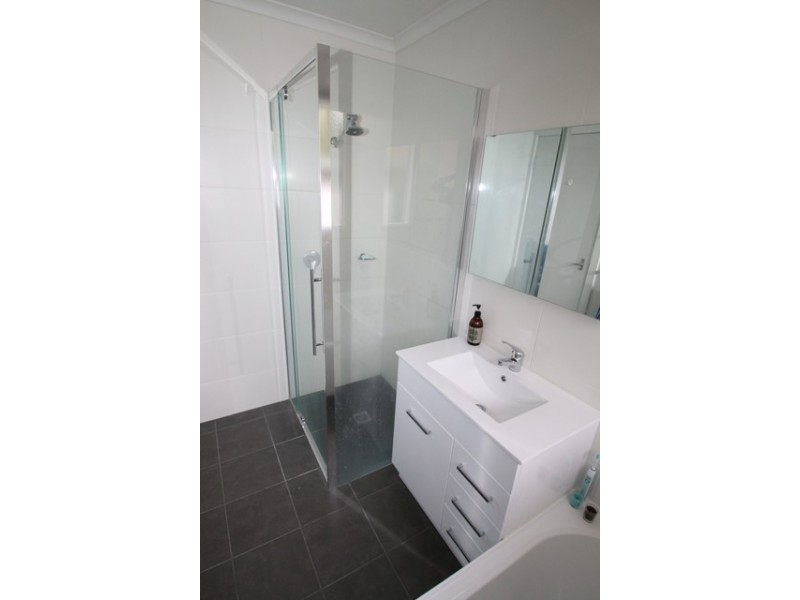 28 Chambers Street, Latham ACT 2615