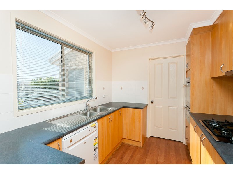 4 Grove Place, Dunlop ACT 2615