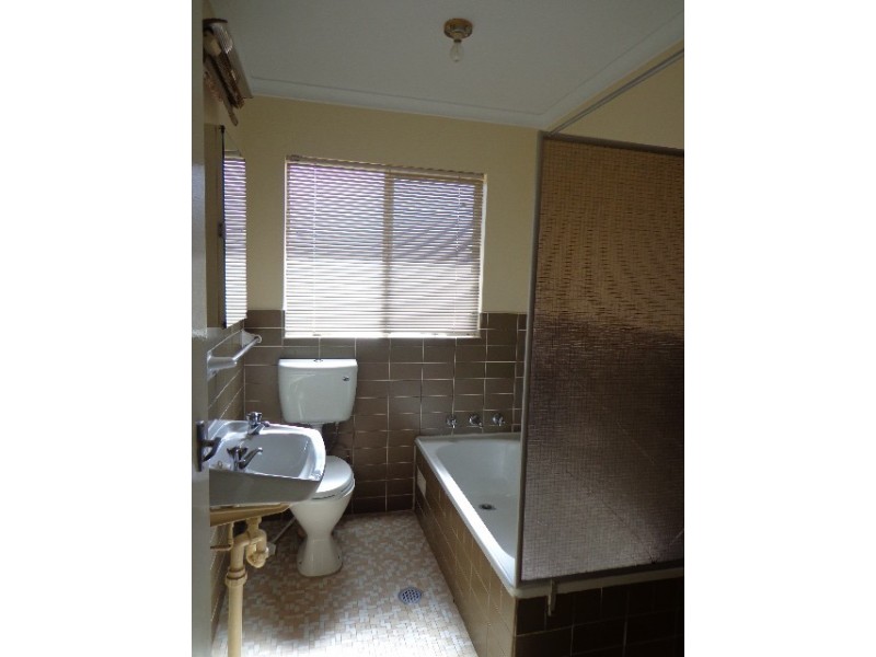 21A Mackellar Crescent, Cook ACT 2614