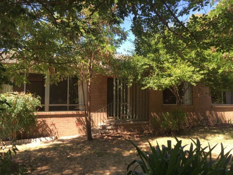 12 Roberts Street, Macquarie ACT 2614