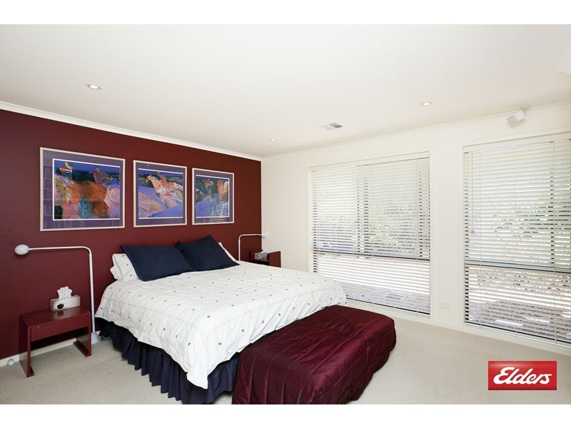 16 Bourne Street, Cook ACT 2614