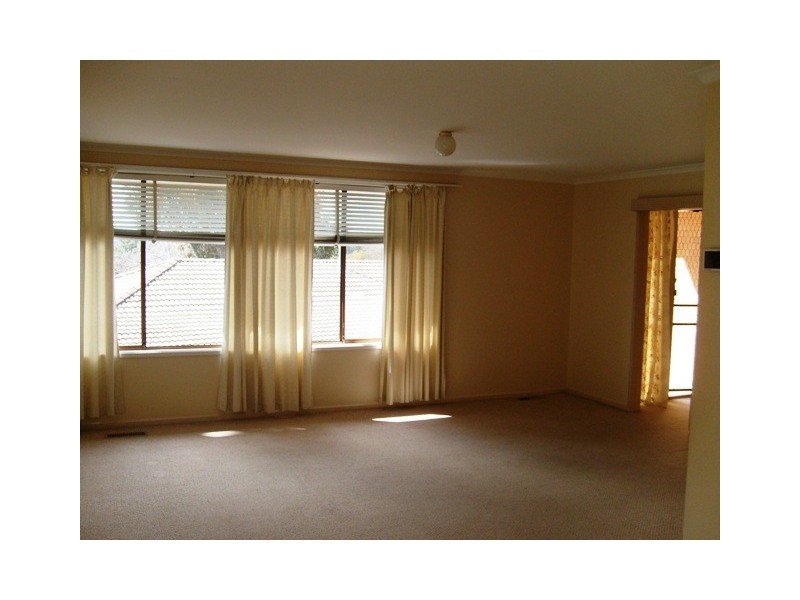 7 Douglass Place, Spence ACT 2615