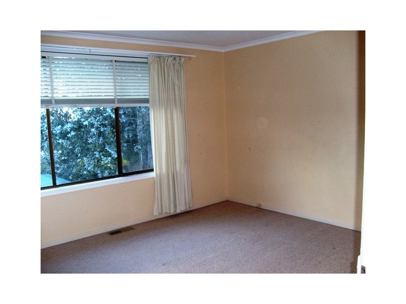 7 Douglass Place, Spence ACT 2615