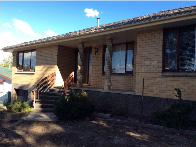 3 Erskine Street, Macquarie ACT 2614