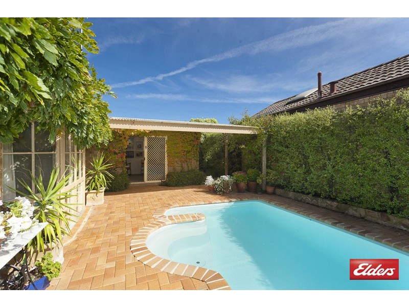 5 Morphy Place, Cook ACT 2614