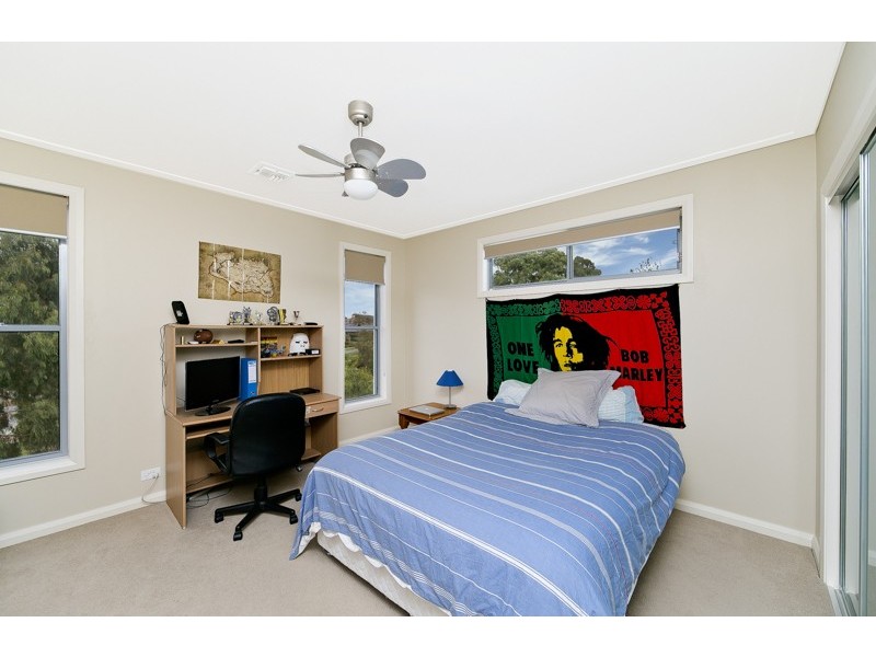 27 Quinane Avenue, Forde ACT 2914