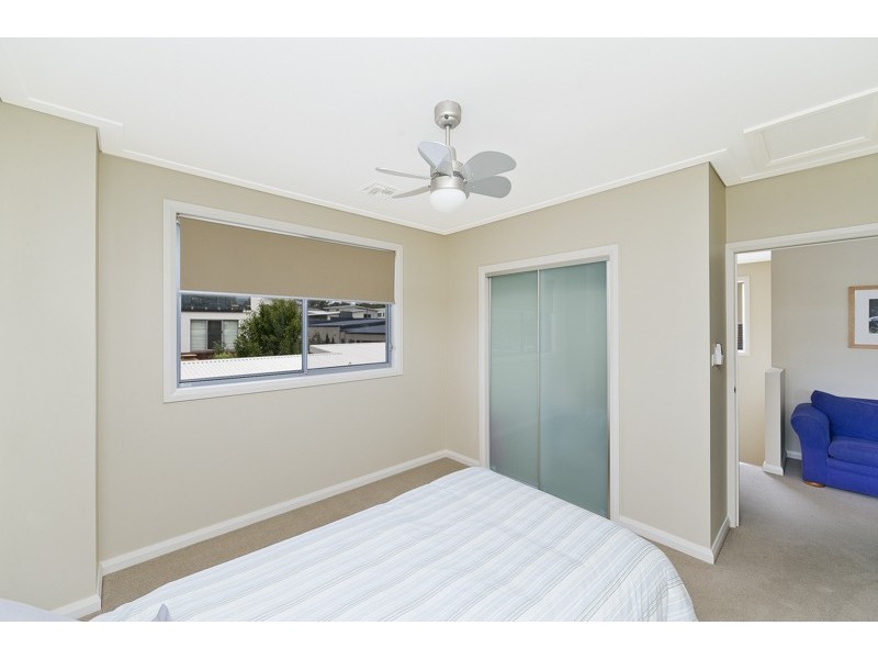 27 Quinane Avenue, Forde ACT 2914