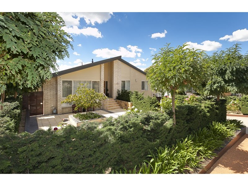 8 Coobina Place, Fisher ACT 2611