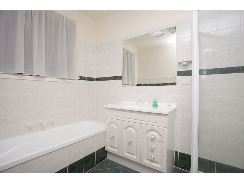 136 Drake Brockman Drive, Holt ACT 2615