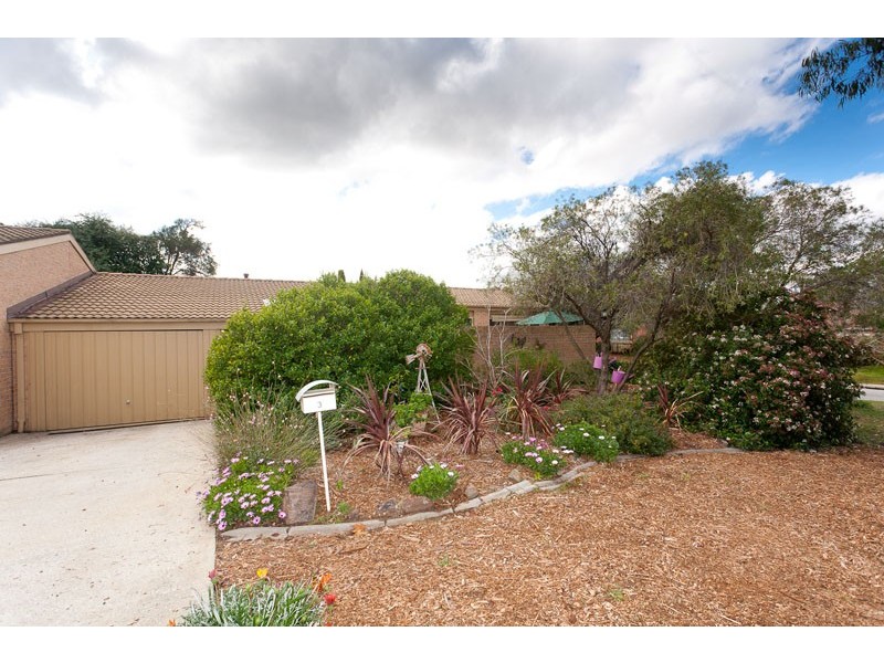 3 Summerville Crescent, Florey ACT 2615