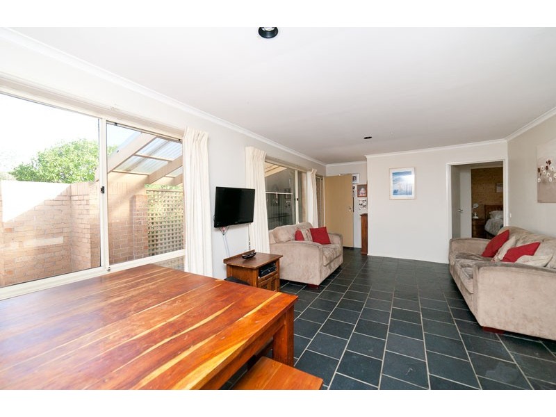 3 Summerville Crescent, Florey ACT 2615