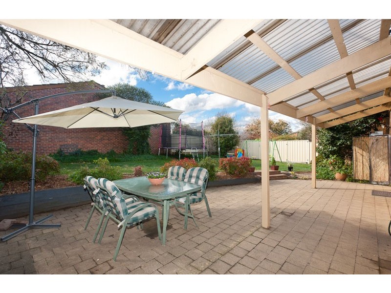 3 Summerville Crescent, Florey ACT 2615