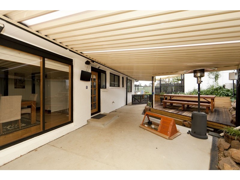 24 Mcdougall Street, Charnwood ACT 2615