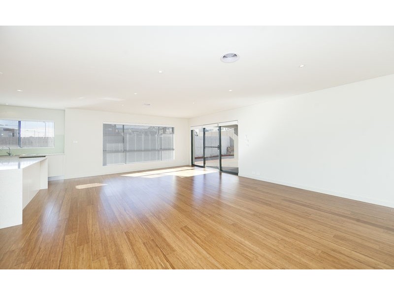 45 Hillcrest Street, Crace ACT 2911