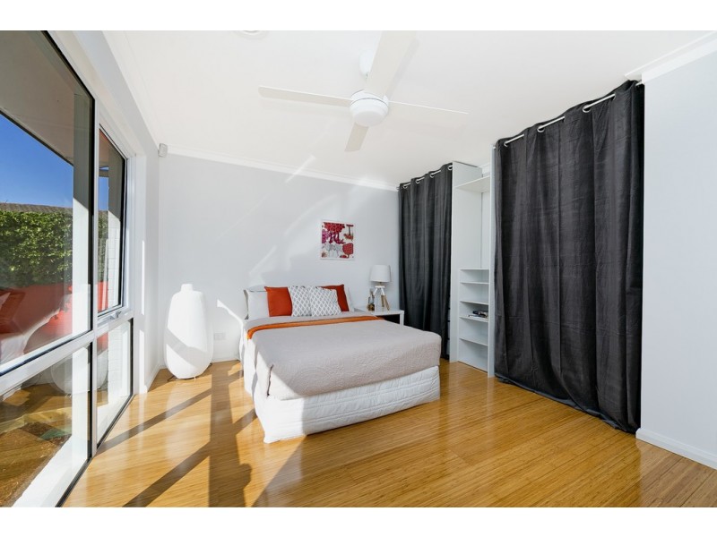 42 Hirschfeld Crescent, Macgregor ACT 2615