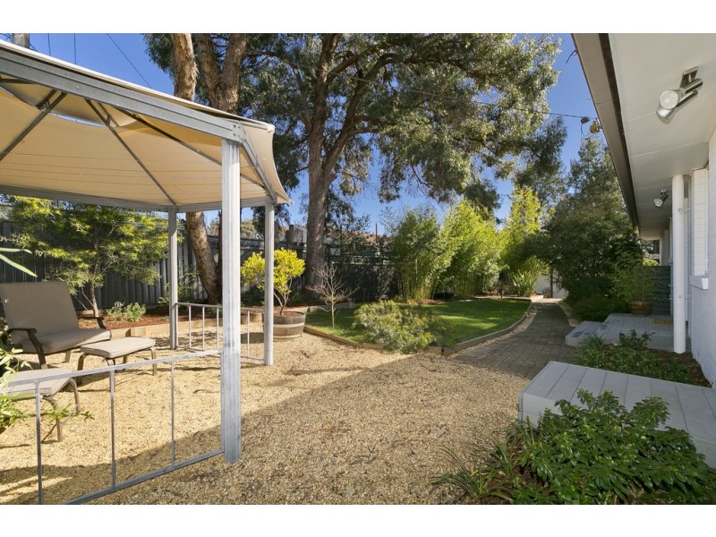 42 Hirschfeld Crescent, Macgregor ACT 2615