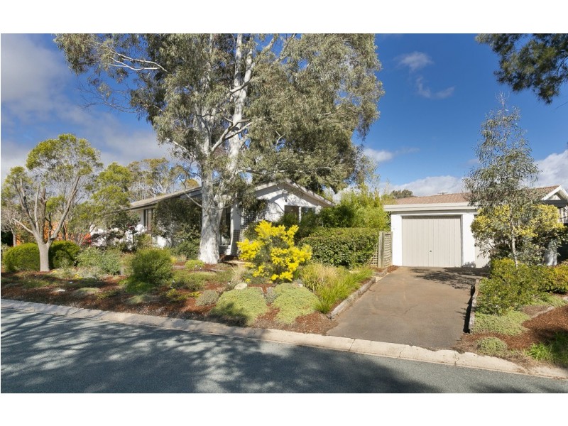 42 Hirschfeld Crescent, Macgregor ACT 2615