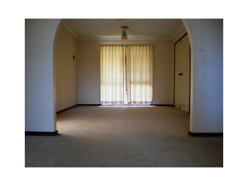 9 McQuade Close, Charnwood ACT 2615