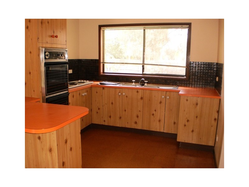 9 McQuade Close, Charnwood ACT 2615