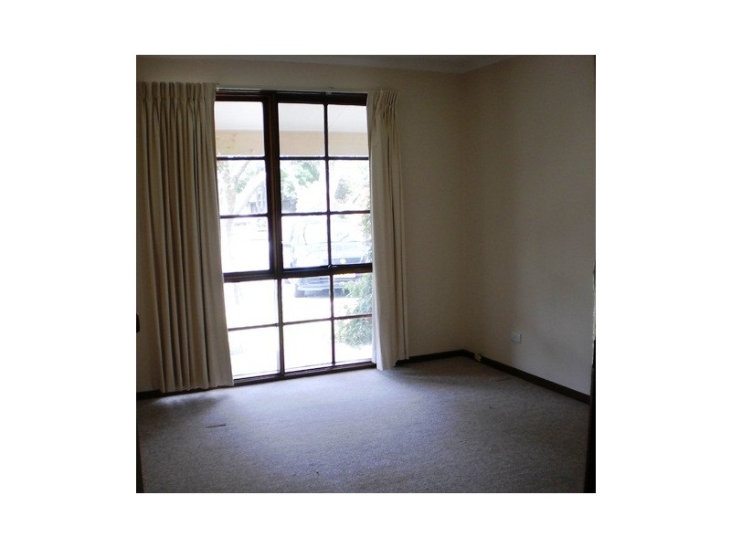 9 McQuade Close, Charnwood ACT 2615