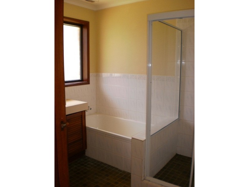 9 McQuade Close, Charnwood ACT 2615