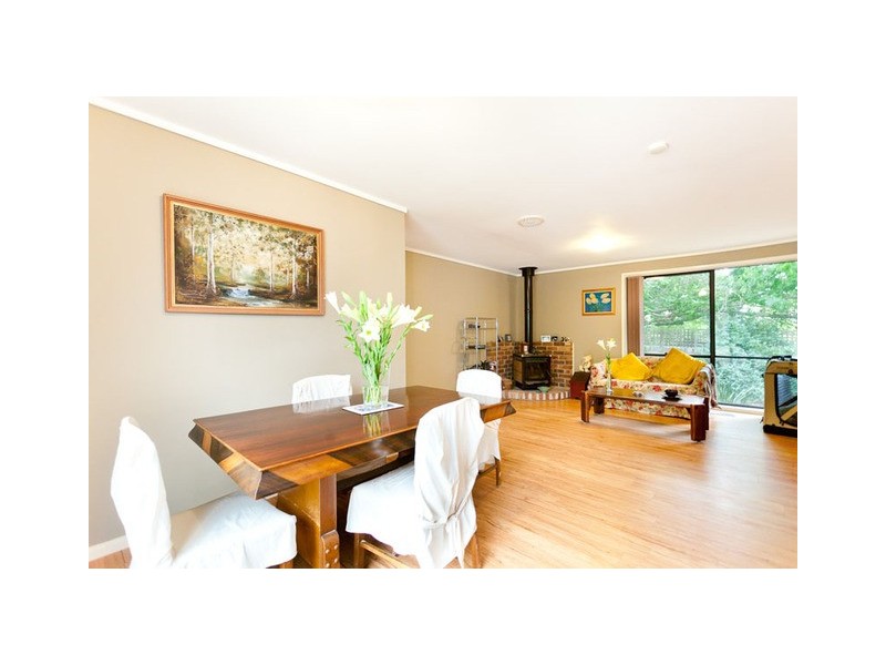 12 Bunker Place, Charnwood ACT 2615