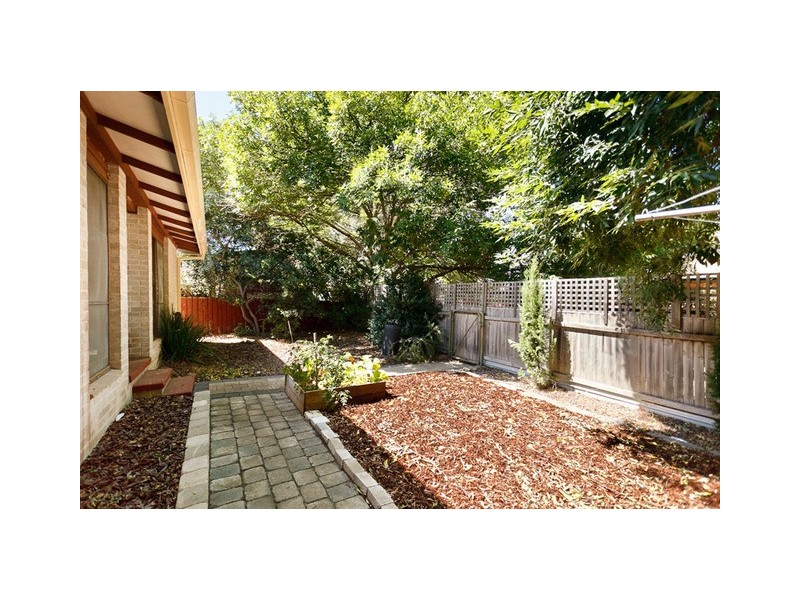 12 Bunker Place, Charnwood ACT 2615
