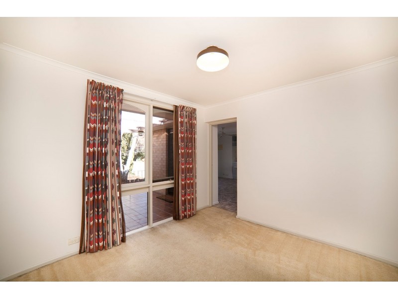 6 Clifford Crescent, Melba NSW 2615