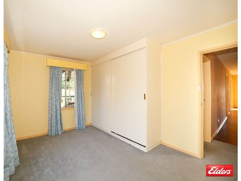 17 Aston Crescent, Cook ACT 2614