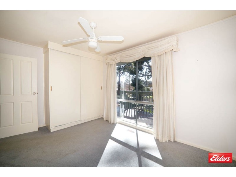 17 Aston Crescent, Cook ACT 2614