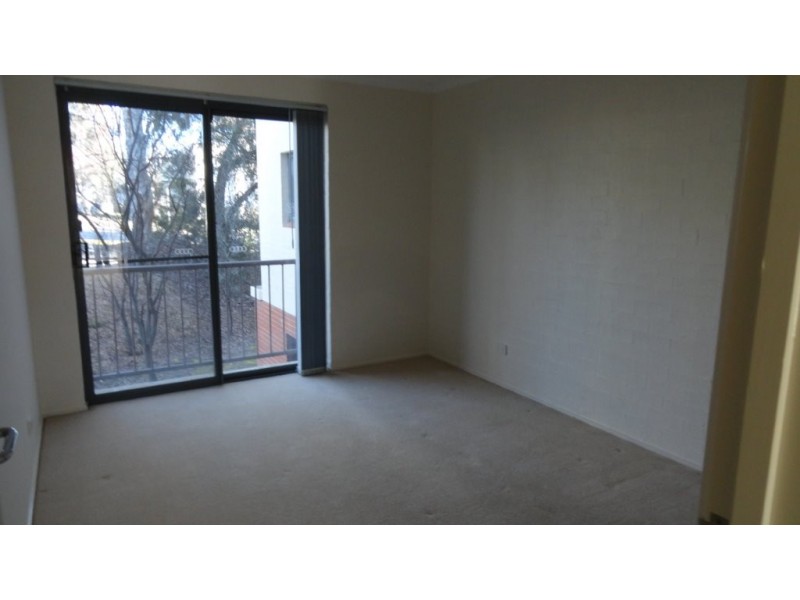 14/1 Tauss Place, Bruce ACT 2617
