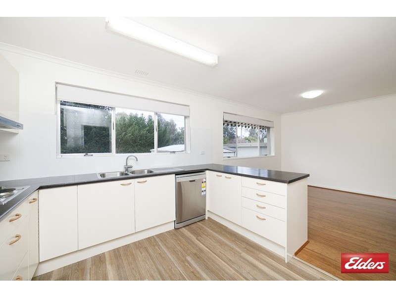 15 Bathurst Place, Macquarie ACT 2614