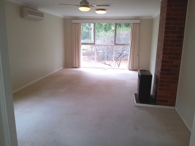 29 Molloy Crescent, Cook ACT 2614