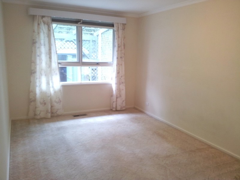 29 Molloy Crescent, Cook ACT 2614