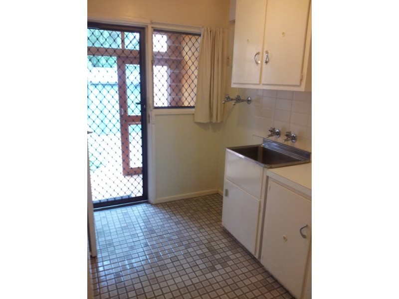 29 Molloy Crescent, Cook ACT 2614