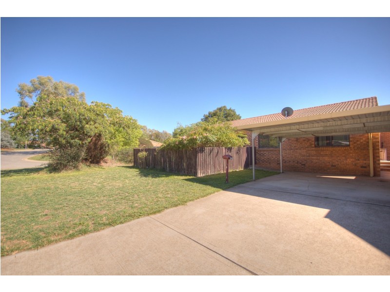 7 Summerville Crescent, Florey ACT 2615