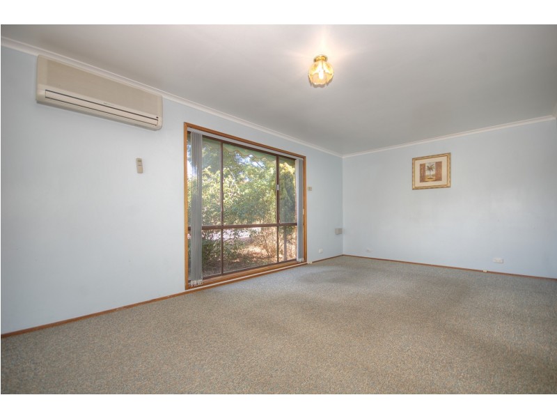 7 Summerville Crescent, Florey ACT 2615