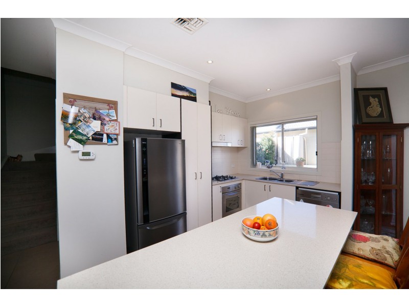 10 Megalong Crescent, Harrison ACT 2914